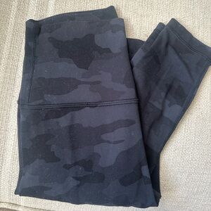 Align Leggings 28” high rise camo
